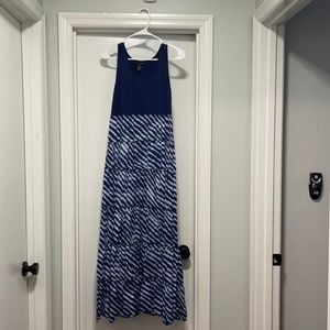 Women’s maxi dress size small